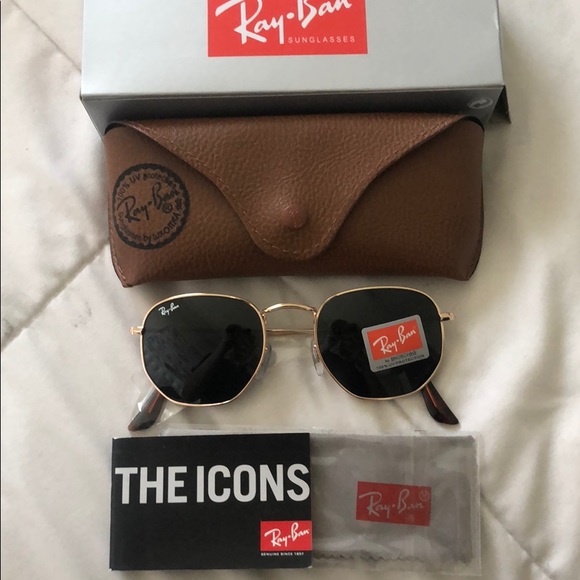 Ray-Ban Accessories - Round black and gold ray ban sunglasses